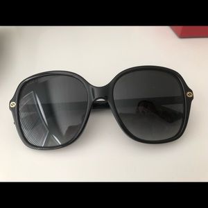 Gucci Sunglasses - perfect condition